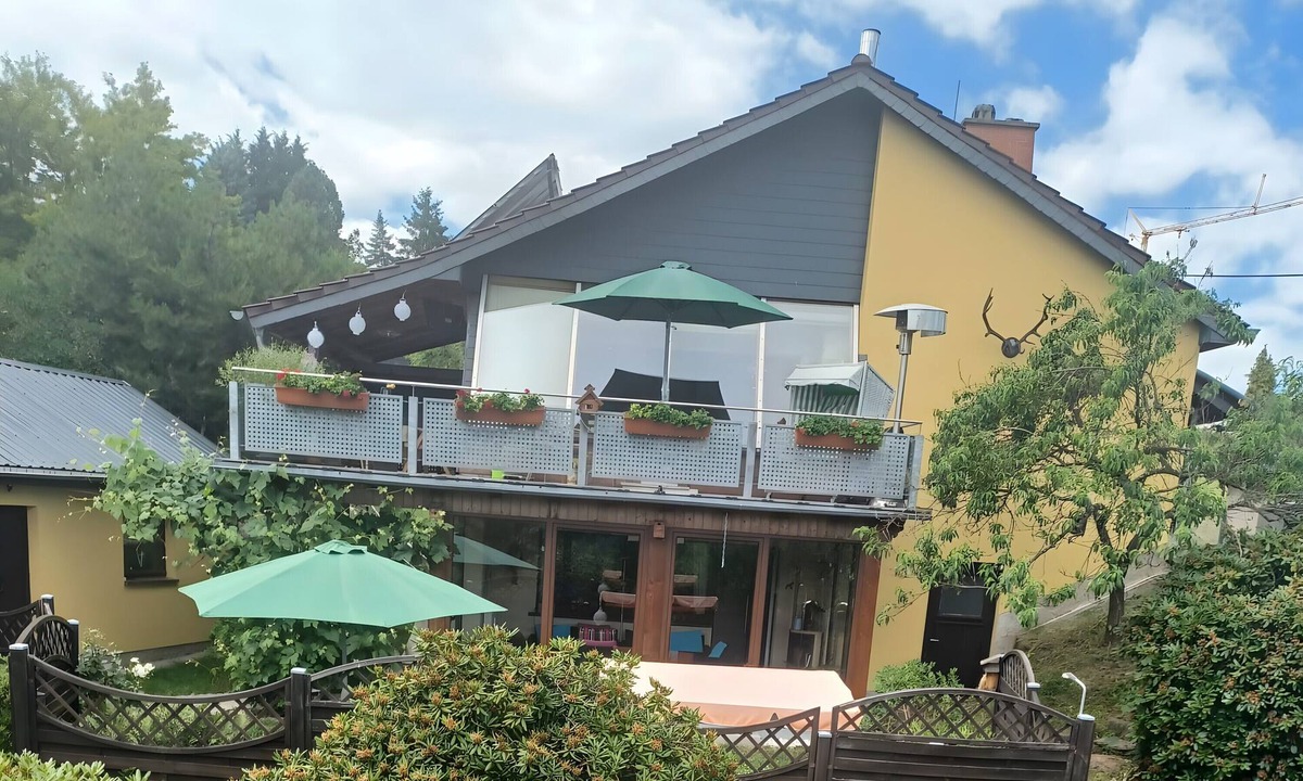 Bielatal Apartment | Apartment "Heidi" with Mountain View, Private Garden and Wi-Fi