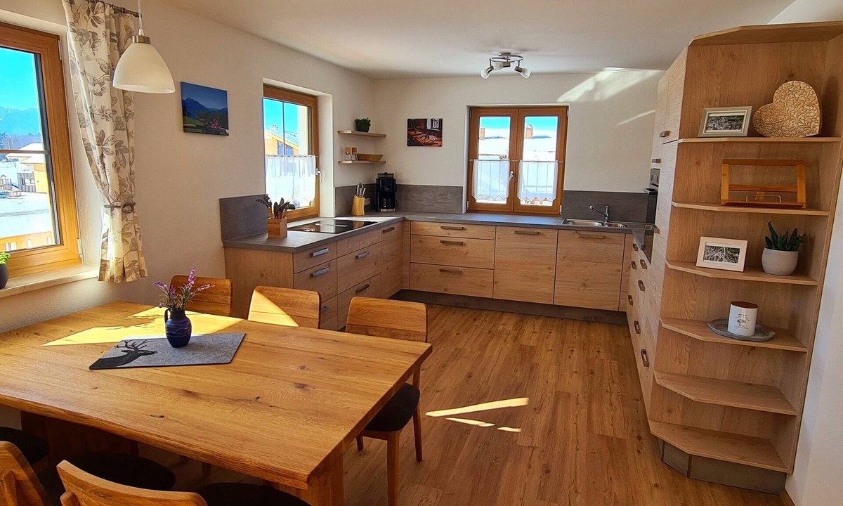 Halblech Apartment | Apartment Hipp No. 3 - 90m² new building on the 1st floor with balcony and mountain view in a top location