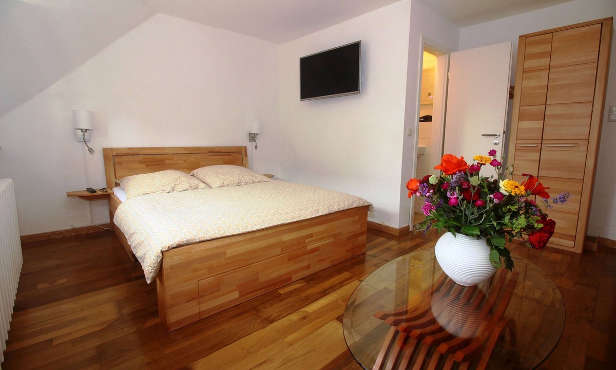 Vitte Cottage | Apartment - House Karin