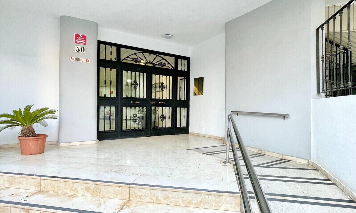 Torremolinos City Centre Apartment | Apartment in Torremolinos near Beach