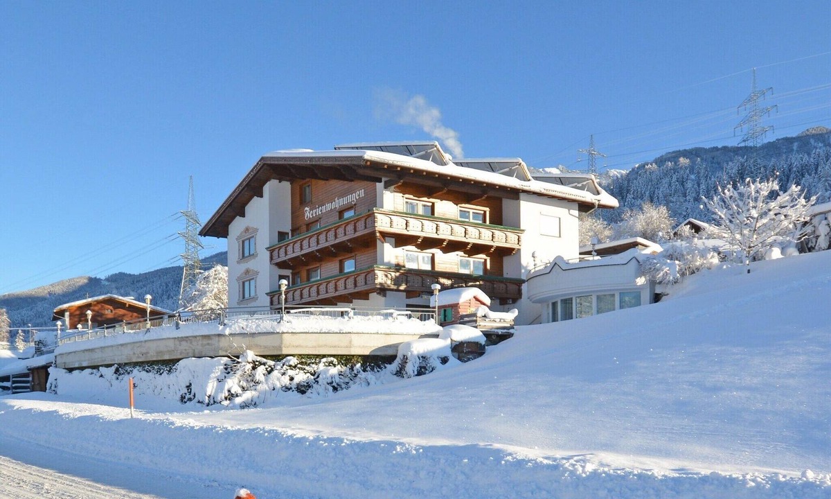 Arzl im Piztal Apartment | Apartment in Wald near Hochzeiger Ski Area