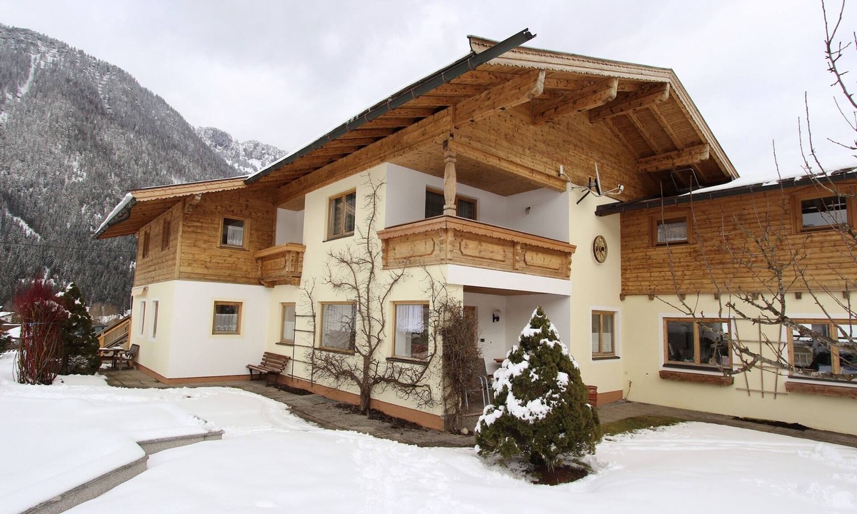 Waidring Apartment | Apartment in Waidring near Ski Slopes