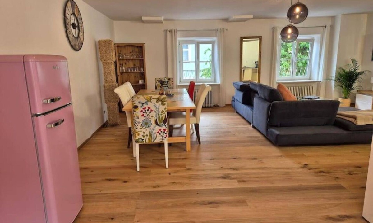 Kolbermoor Apartment | Apartment 'Jelen' with Private Terrace and Wi-Fi