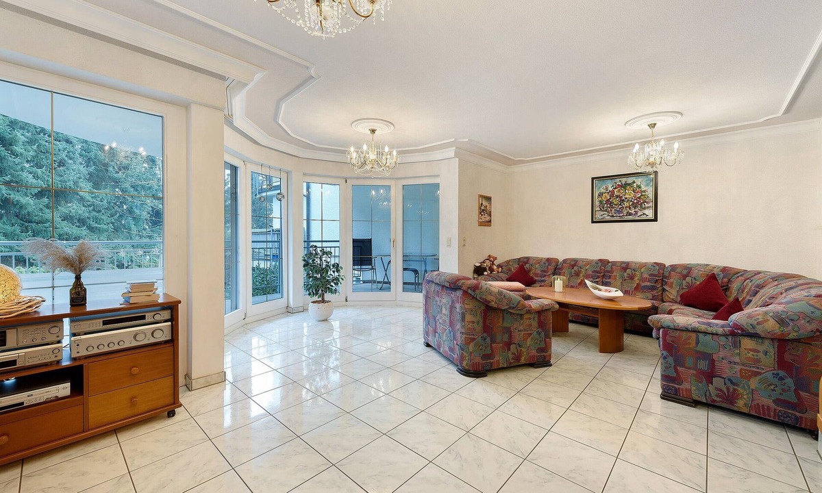 Unteruhldingen Apartment | Apartment 'Linas Lieblingsplatz' with Balcony & Piano