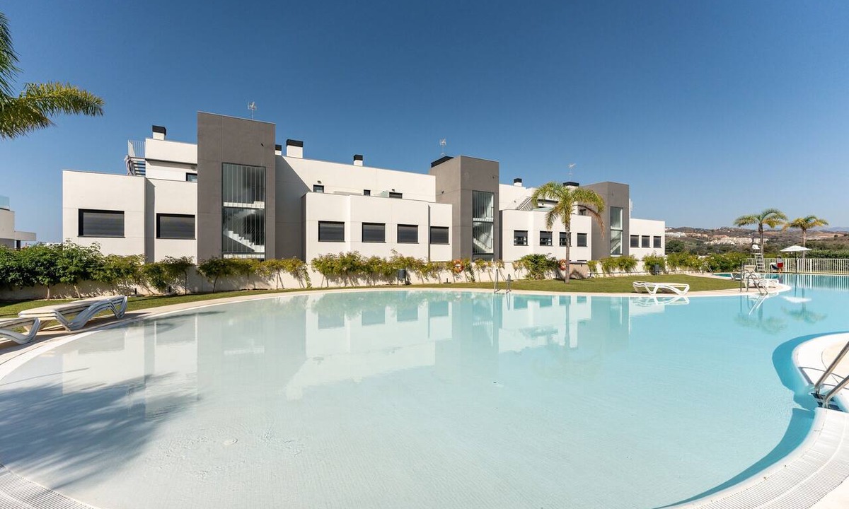La Cala de Mijas Apartment | Apartment "La Cala Calaserena" with Shared Pool & Wi-Fi