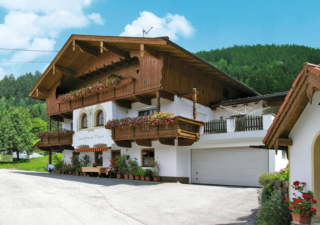 Rohrberg Apartment | Apartment Landhaus Heim - ZAZ305 by Interhome