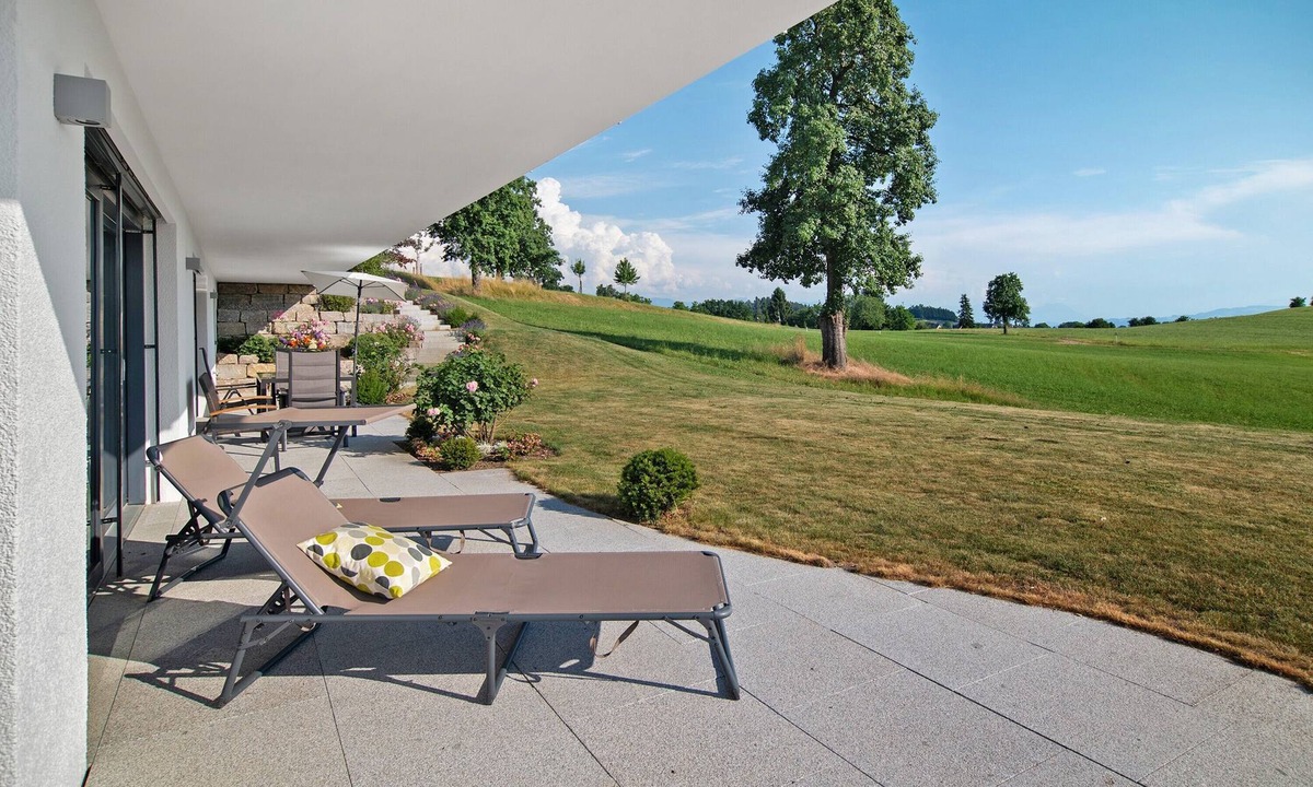 Doberatsweiler Apartment | Apartment 'Landschaftstraum am Bodensee' with Mountain View, Private Terrace & Wi-Fi