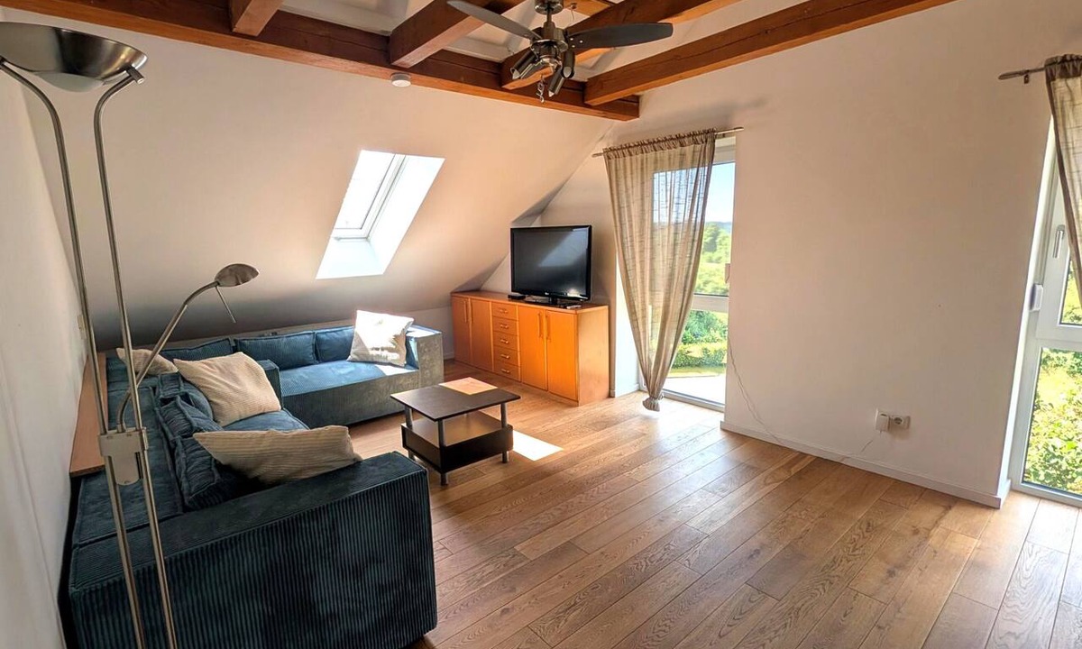 Graefenberg Apartment | Apartment 'Malbrich' with Private Terrace and Wi-Fi