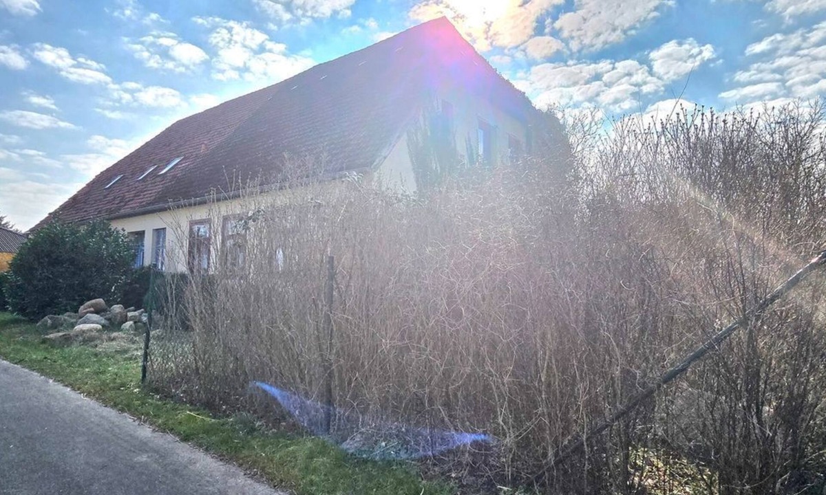 Hirschburg Apartment | Apartment NH5 - Apartment with 2 sep. Bedrooms for 6 people opposite the