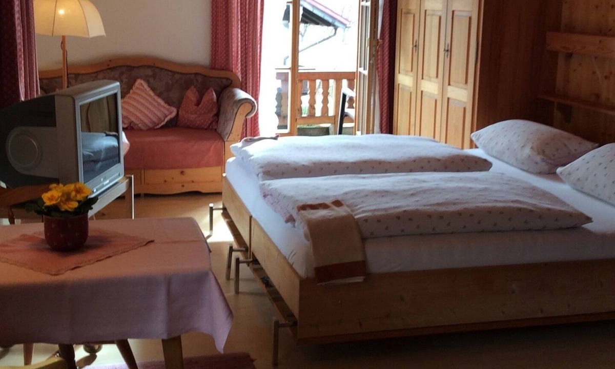 Ettenhausen Apartment | Apartment No. 1 Studio Achental, up to 2 people, 32 sqm,