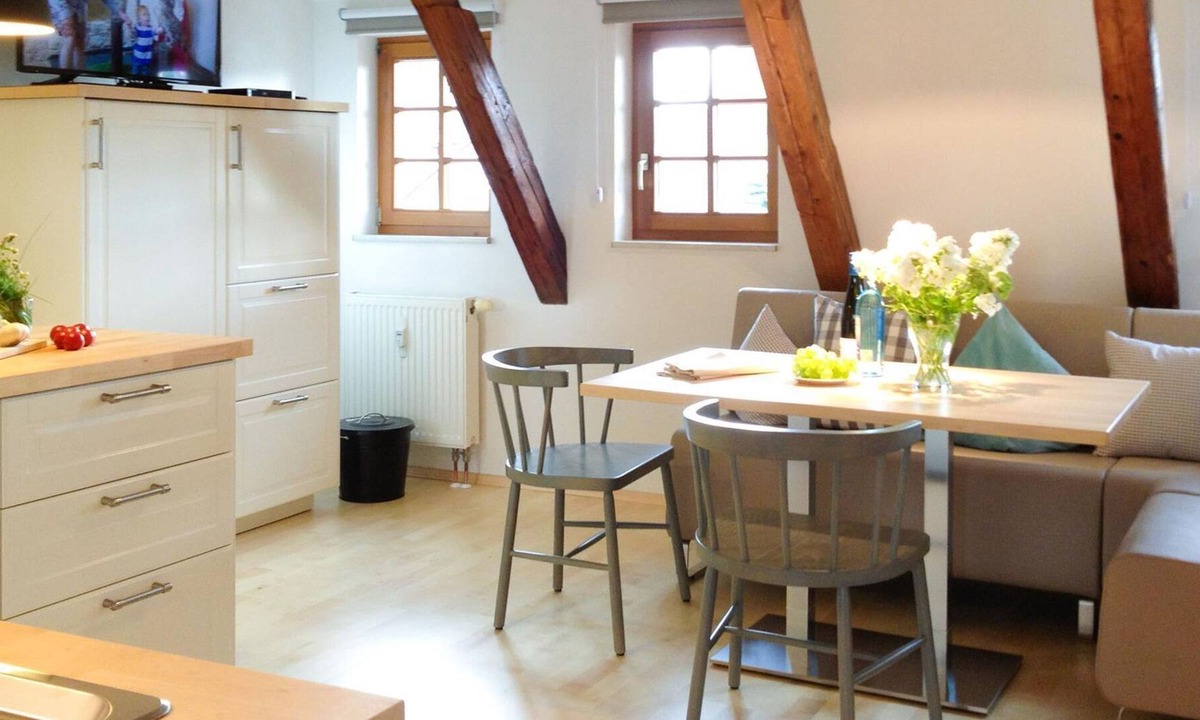 Altendorf Apartment | Apartment No. 6, 2 bedrooms - Altendorfer Vorwerk - holiday apartments