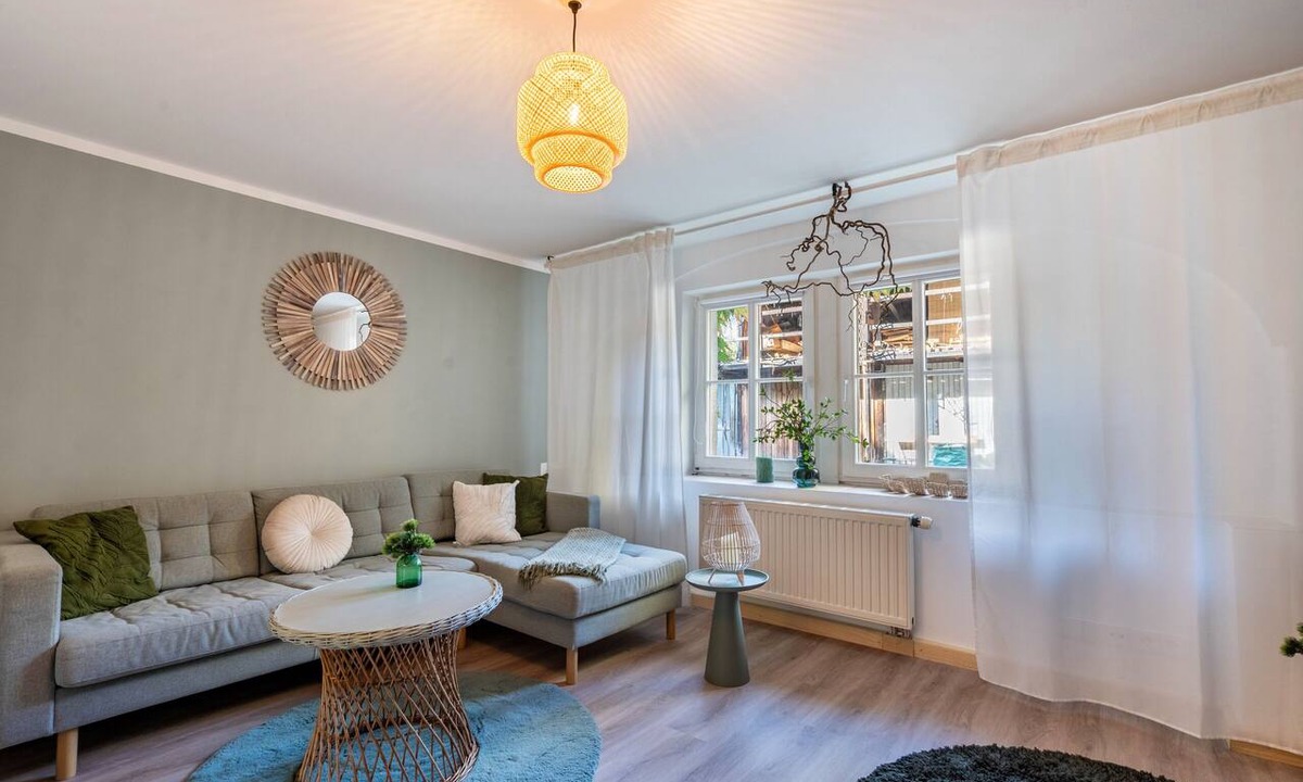 Strehlen Apartment | Apartment 'Oasis of Calm for Long Stays' with Wi-Fi