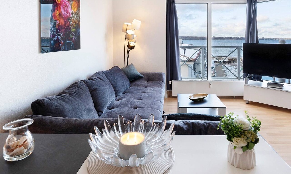 Laboe Apartment | Apartment 'Panorama 10' with Sea View, Balcony and Wi-Fi