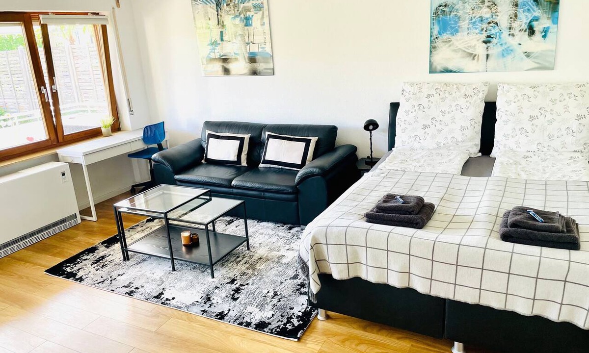 Kadelburg Apartment | Apartment 'Relax Holidays' with Private Terrace and Wi-Fi