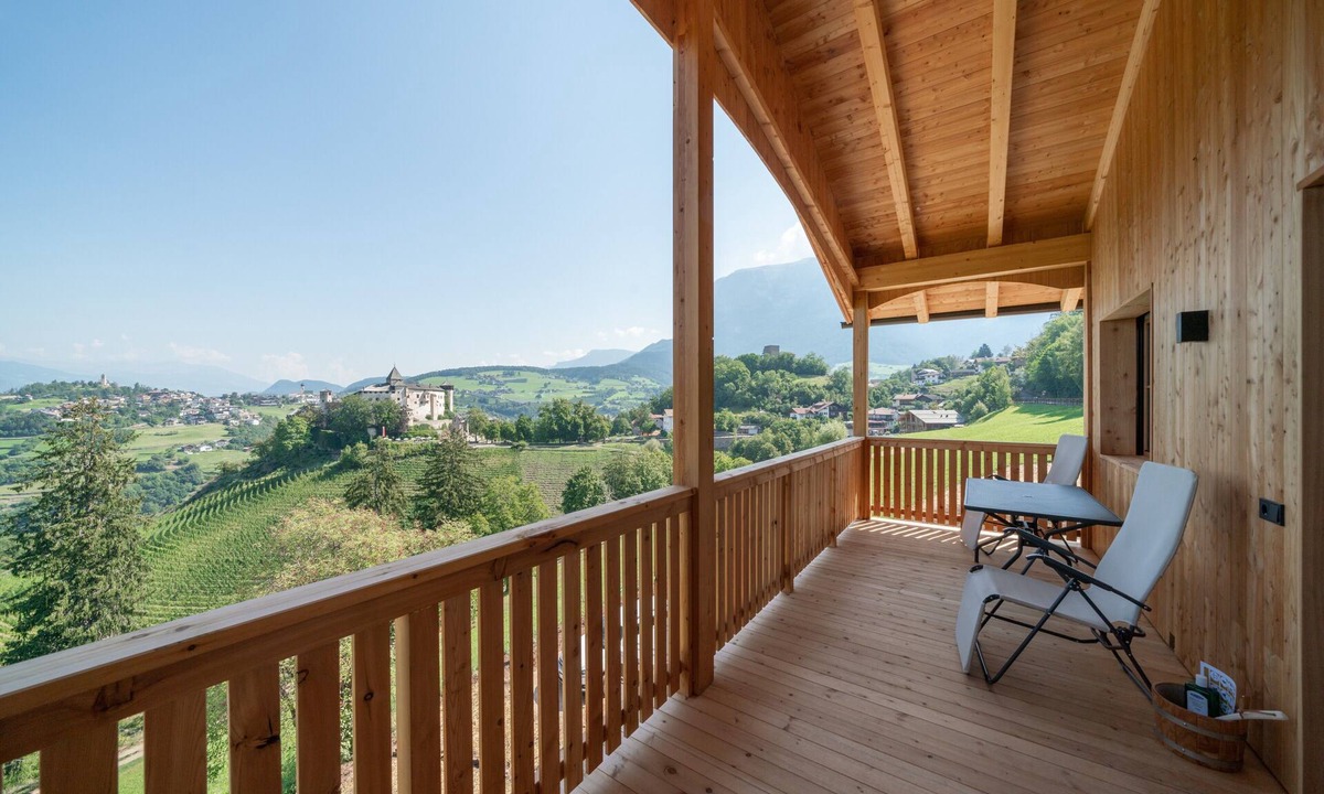 Fie allo Sciliar Apartment | Apartment "Schlosshof Hoamat" with Mountain View, Terraces & Wi-Fi