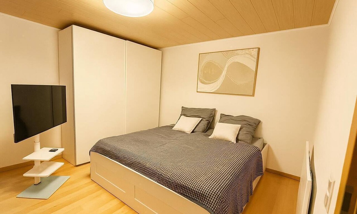 St. Leon Apartment | Apartment-Shared Bathroom