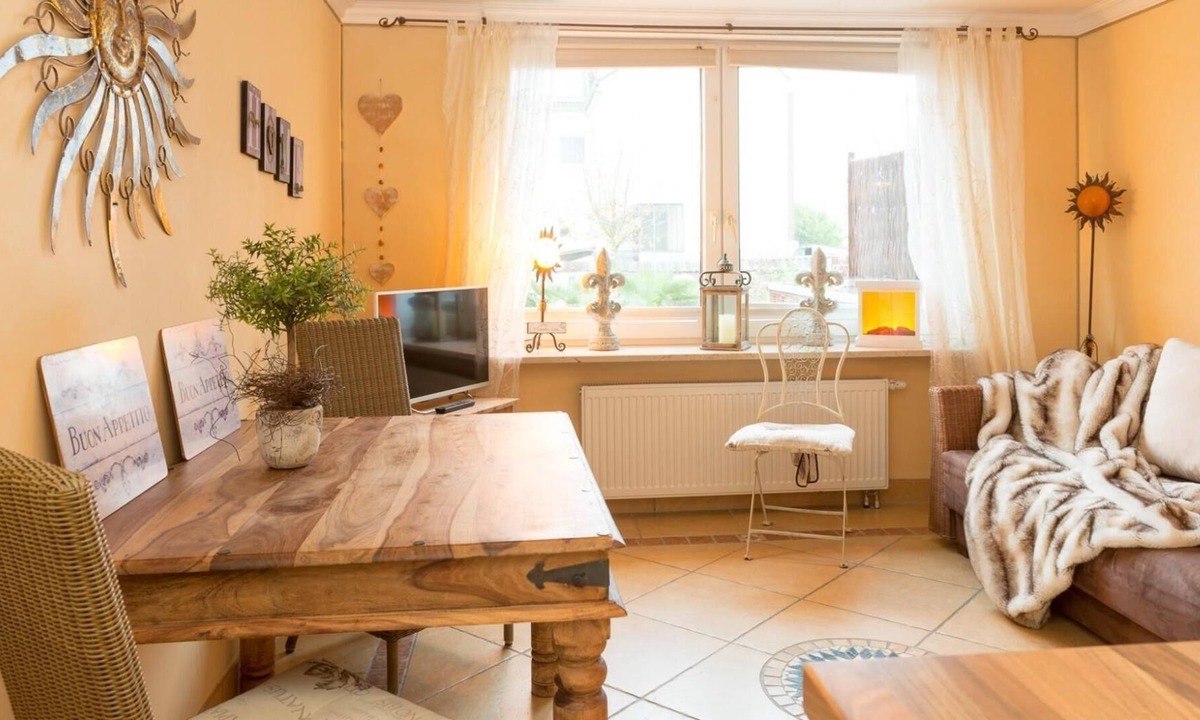 Haffkrug Apartment | Apartment Small Baltic Sea app central quiet dogs welcome terrace 50m to the beach