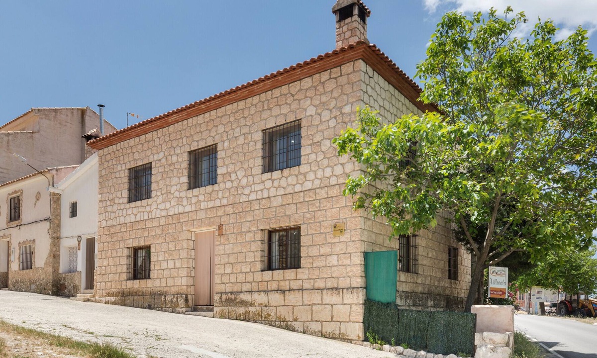 Calar de la Santa House | Apartment 'Villacalar Ill' with Mountain View, Private Terrace and Wi-Fi