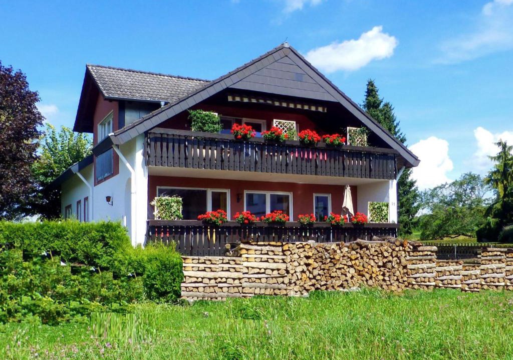 Friesenheim Apartment | Apartment Vogesenblick by Interhome