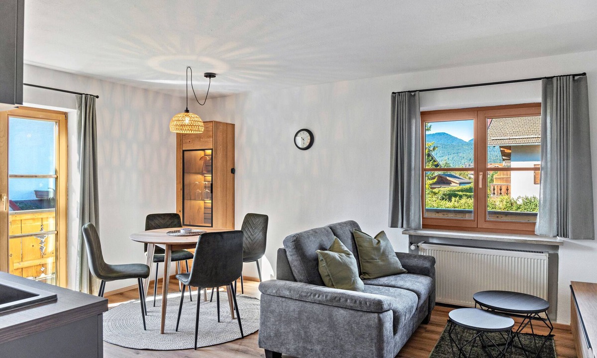 Kruen Apartment | Apartment 'Waldruhe' with Mountain View, Balcony and Wi-Fi