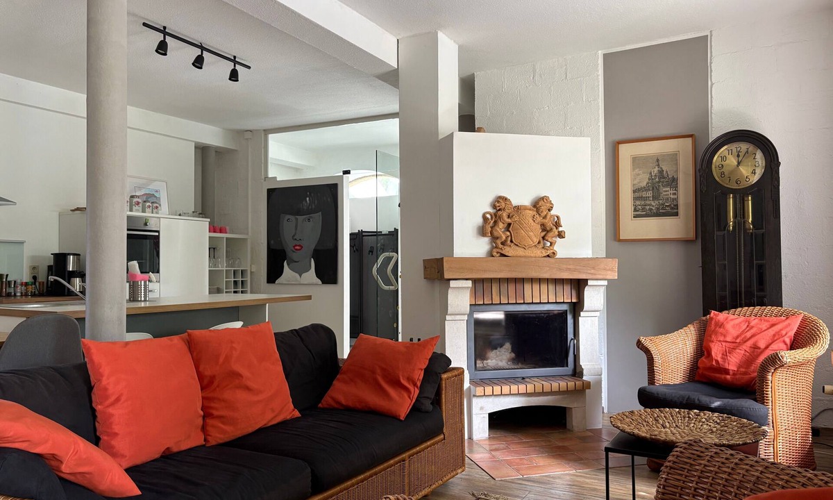 Kurort Gohrisch Apartment | Apartment 'Weltenbummler' with Mountain View, Private Terrace and Wi-Fi