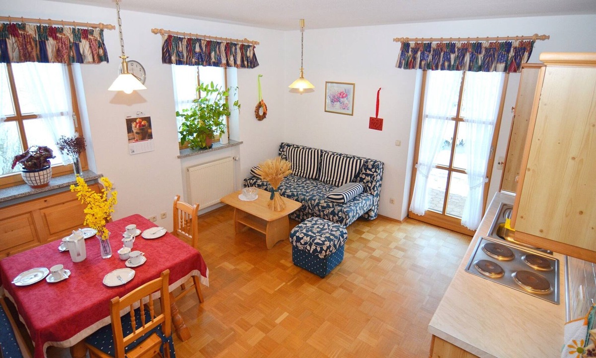 Garden Sauna Located Tranquil | Schoensee