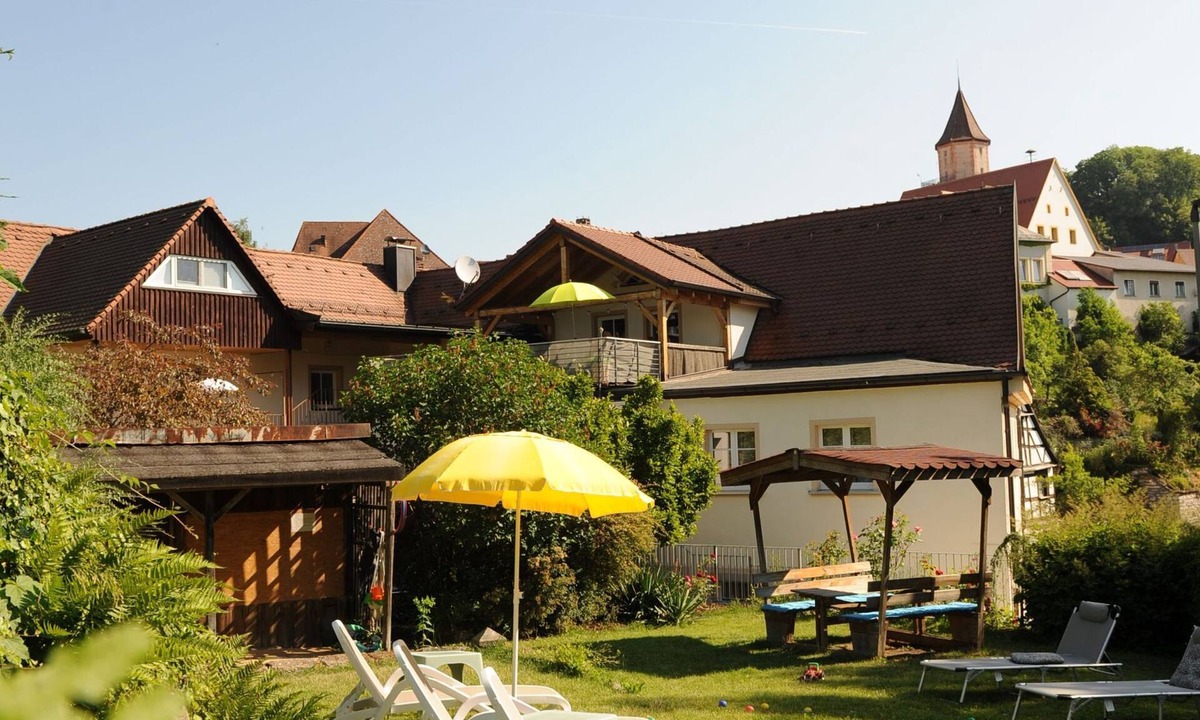 Graefenberg Apartment | Apartment XL (4-8 pers./ from 2 nights) - Apartment-Haus Gundelfinger