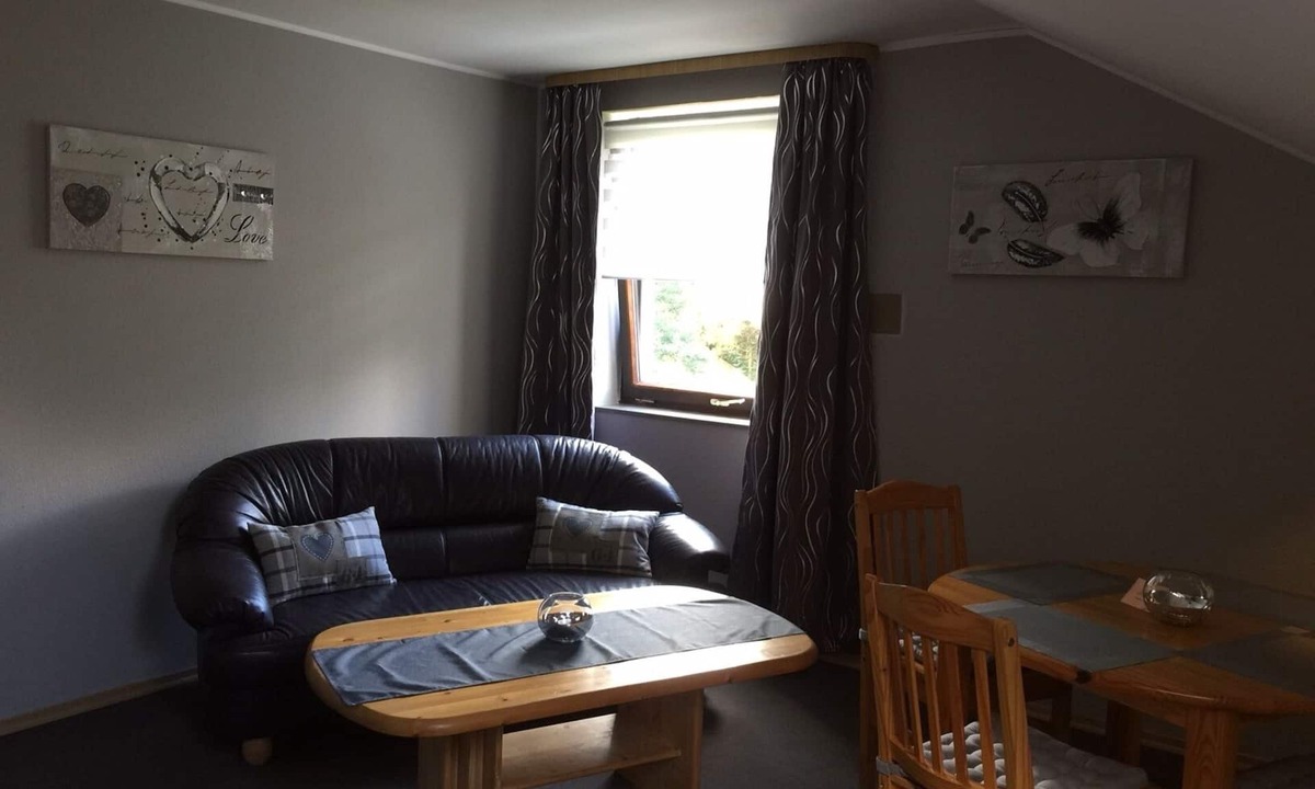Bad Alexandersbad Apartment | Appartement (50qm) mit buchbarer Verpflegung in ländlicher Gegend