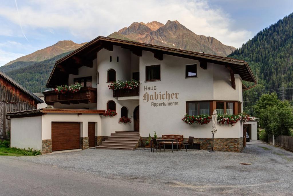 Pettneu am Arlberg Apartment | Appartement Habicher