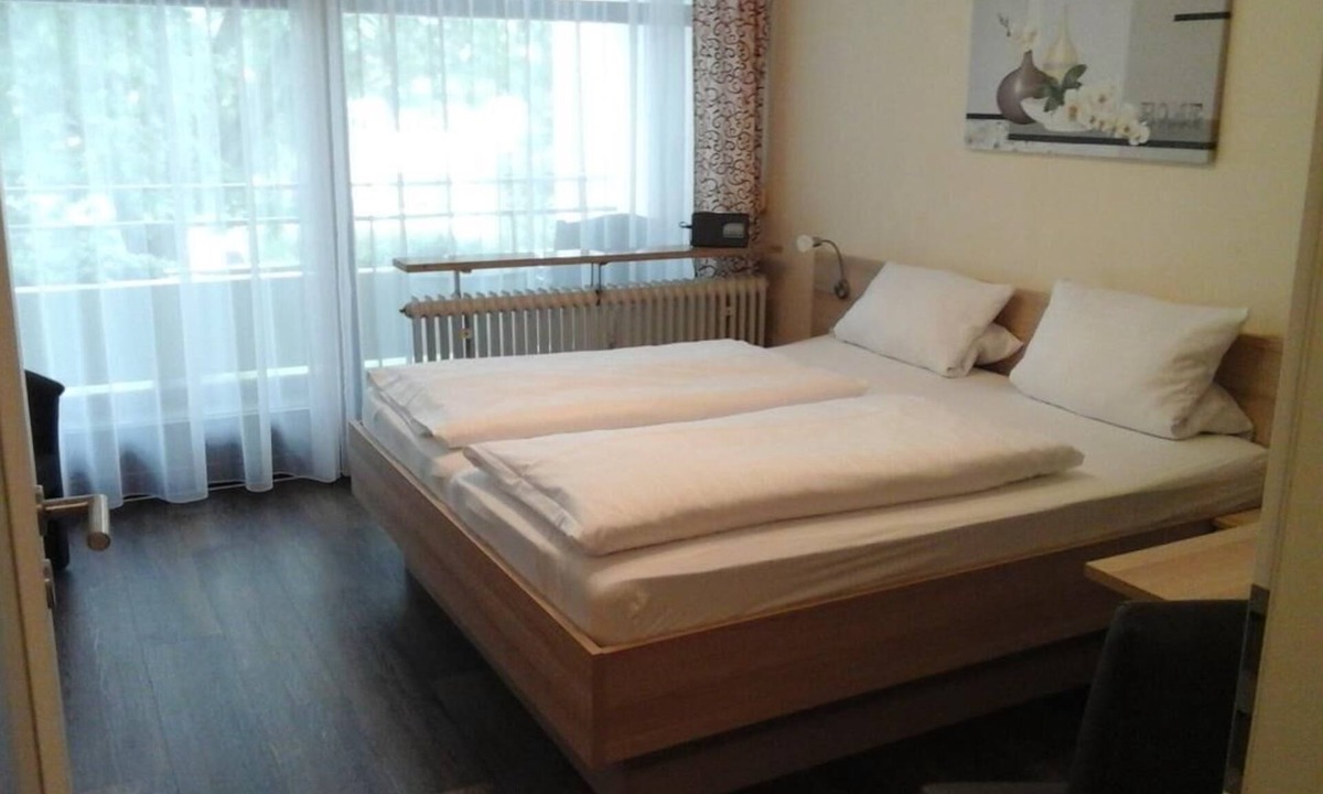 Safferstetten Apartment | Appartement III | 22qm großes gemütliches Appartement in Parknähe für 1-2 Personen (allergikergerecht)