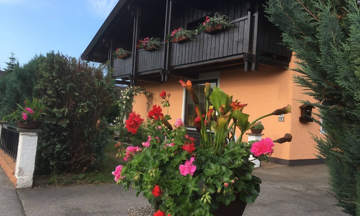 Grabenstatt Apartment | Appartment Gabi - 100 qm, für bis zu 4 Pers. 2 Schlafzi, 2 Bäder
