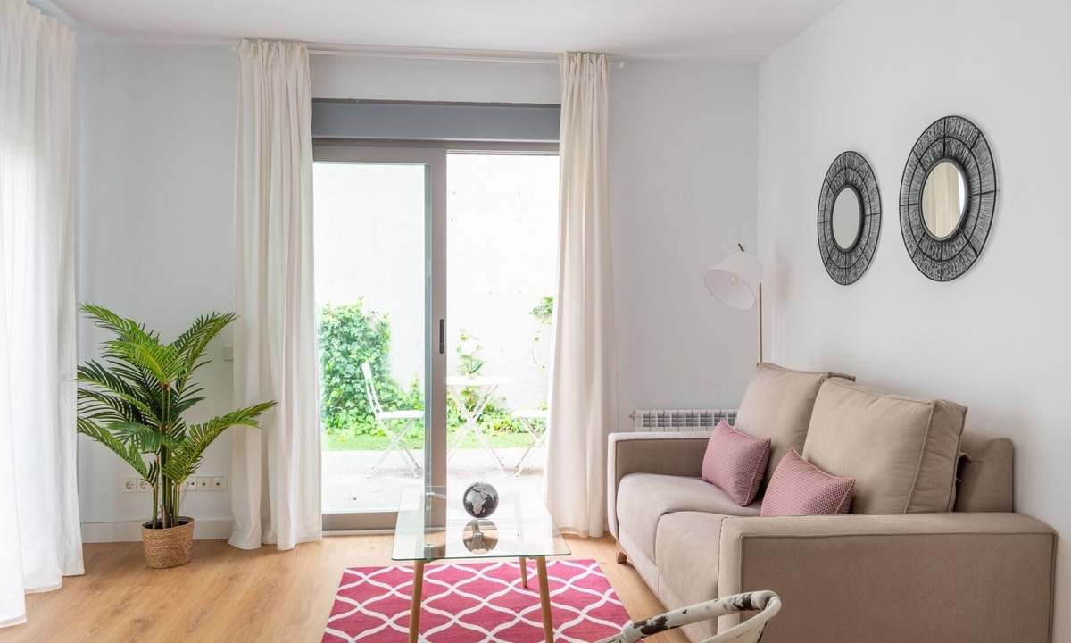 Concepcion Apartment | Arturo Soria - 1 Bedroom duplex with garden
