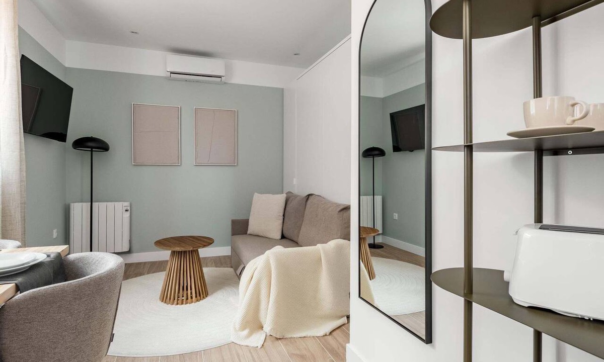 Ciudad Lineal Apartment | Arturo Soria Stays by Charming II, newly renovated with Parking