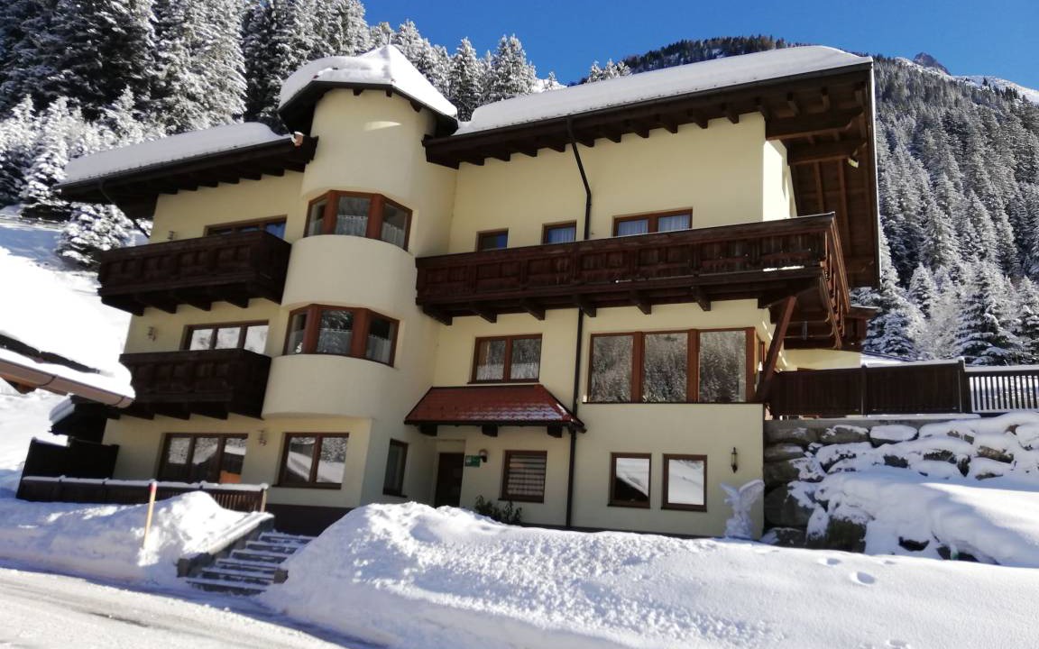 Sankt Leonhard im Pitztal Apartment | 70 m² Apartment ∙ 2 bedrooms ∙ 4 guests