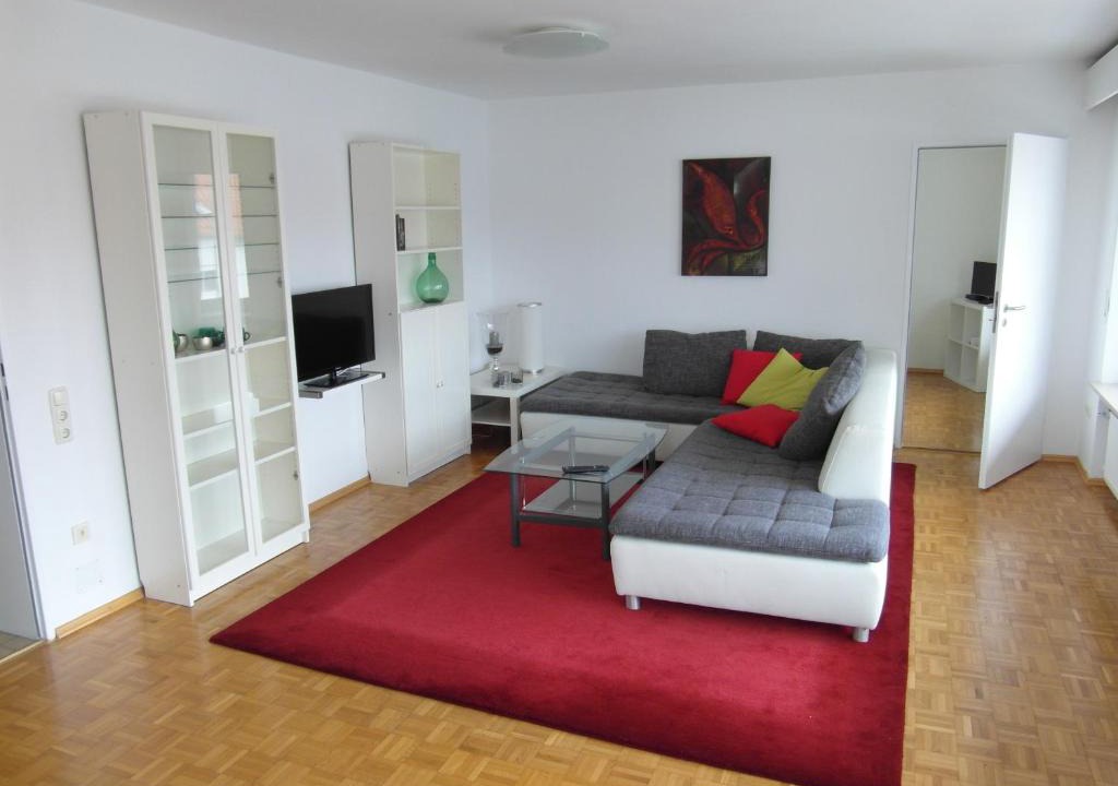 Haunstetten-Nord Apartment | Augusta-Refugium