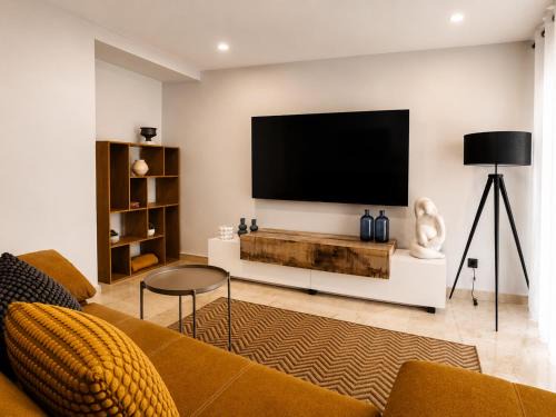 Tudela House | Aurah Home