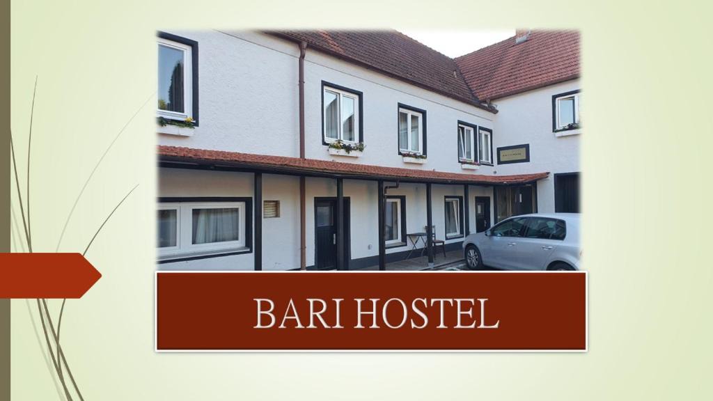 Hallbergmoos Hostel | Baarii Hostel - Hallbergmoos