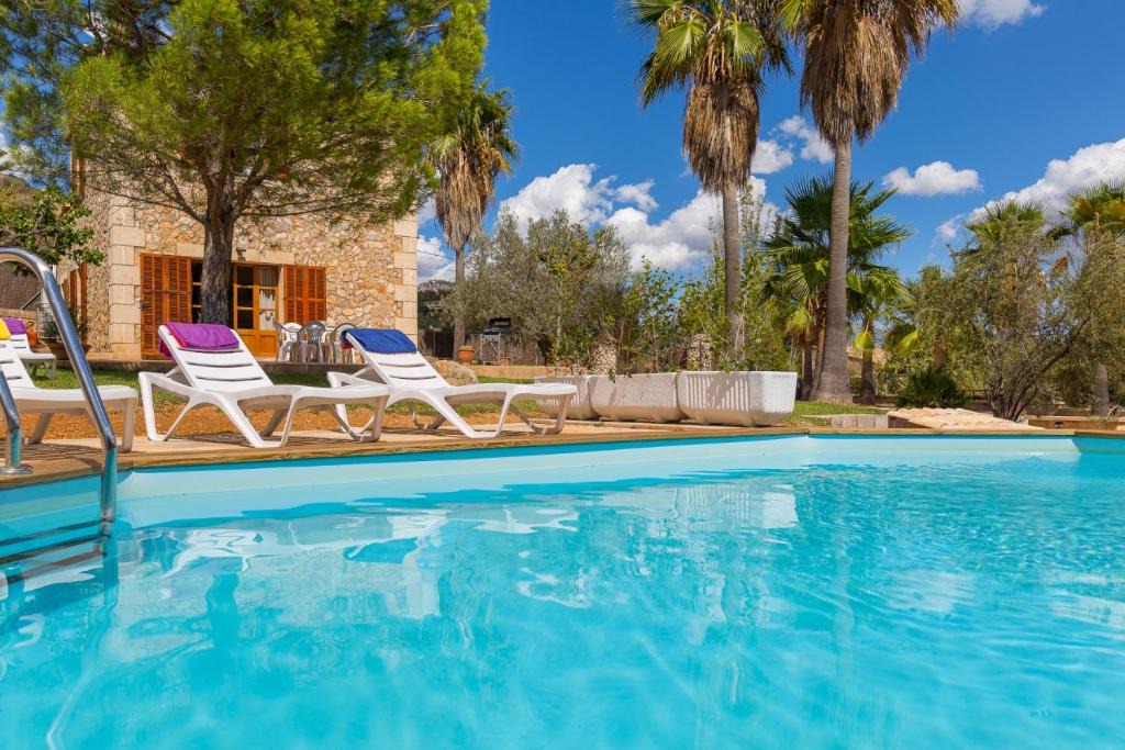 Alaro House | Banyols