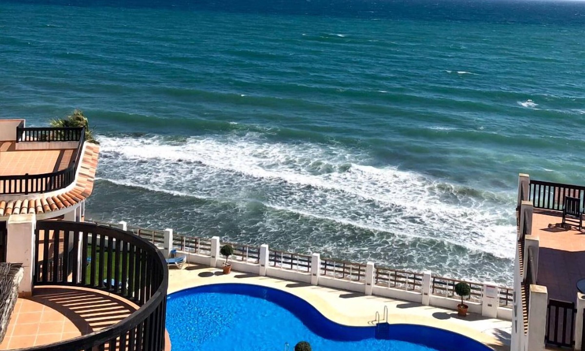 Calahonda Apartment | Beachfront Penthouse Large Terrace Breathtaking Sea Views near Marbella