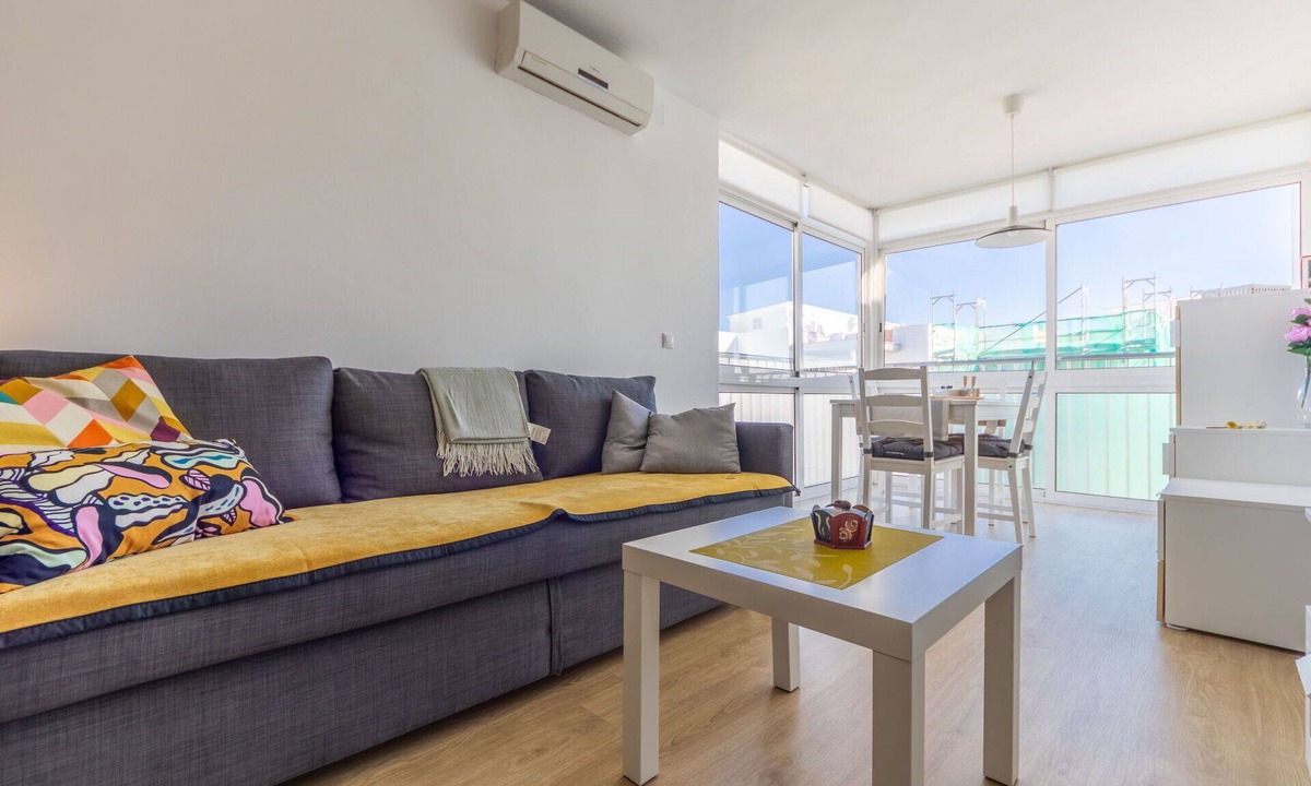 Cubelles Apartment | Beautiful apartment for 3 guests with A/C, WIFI and TV