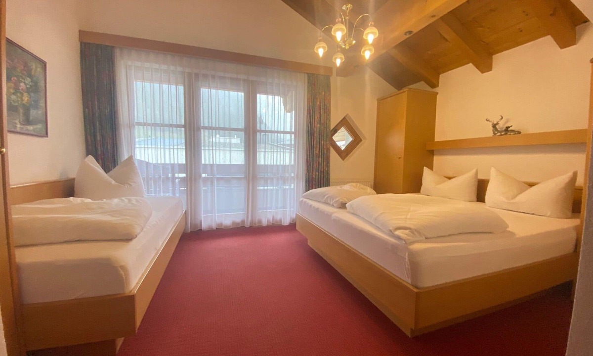 Ischgl Apartment | Beautiful apartment for 3 guests with WIFI, TV and balcony