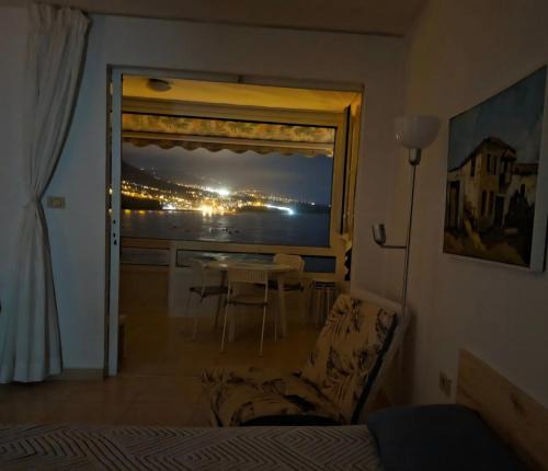 Punta del Hidalgo Apartment | Beautiful oceanfront studio with private parking
