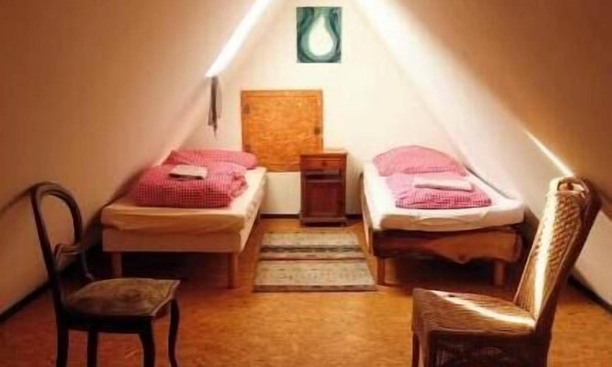 Burghaslach Apartment | Beautiful, quiet apartment in the seminar house, Geiselwind