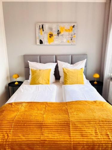 Rimsting Apartment | Belisima Apartments I Ferienwohnung Rimsting - Krautinsel I Chiemsee I Modern mit Seeblick I 2 Balkone I 2 Schalfzimmer I Waschmaschine I Parkplatz I Nähe Bäcker