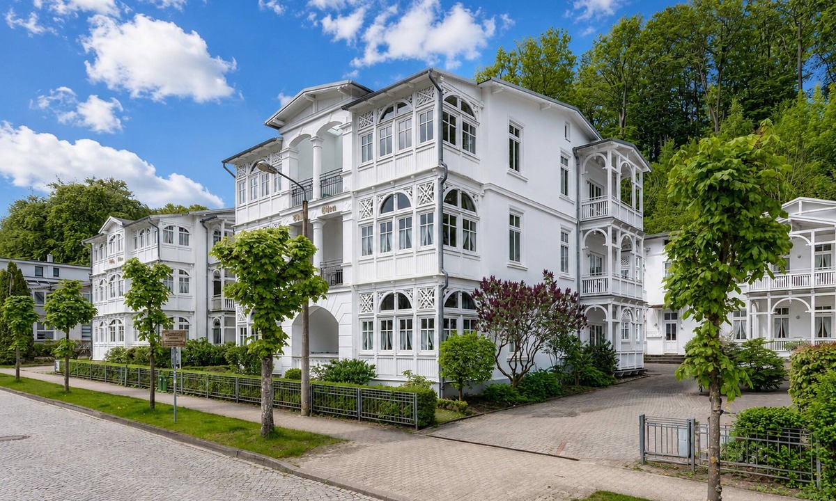 Binz Apartment | “Beyond Eden” at Villa Eden: 2-Room Apartment with Balcony Near the Beach