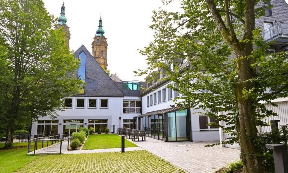 Staffelstein Hostel | Bildungs-&Tagungshäuser Vierzehnheiligen