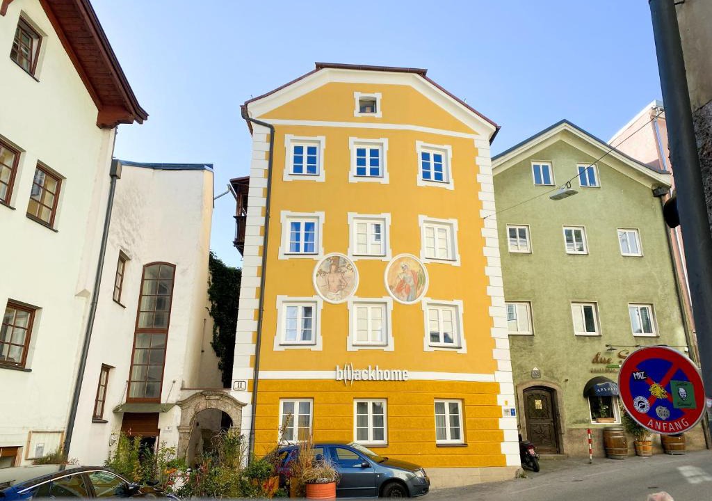 Innsbruck City Centre Apartment | Blackhome Vintage Innsbruck City Centre I contactless check-in