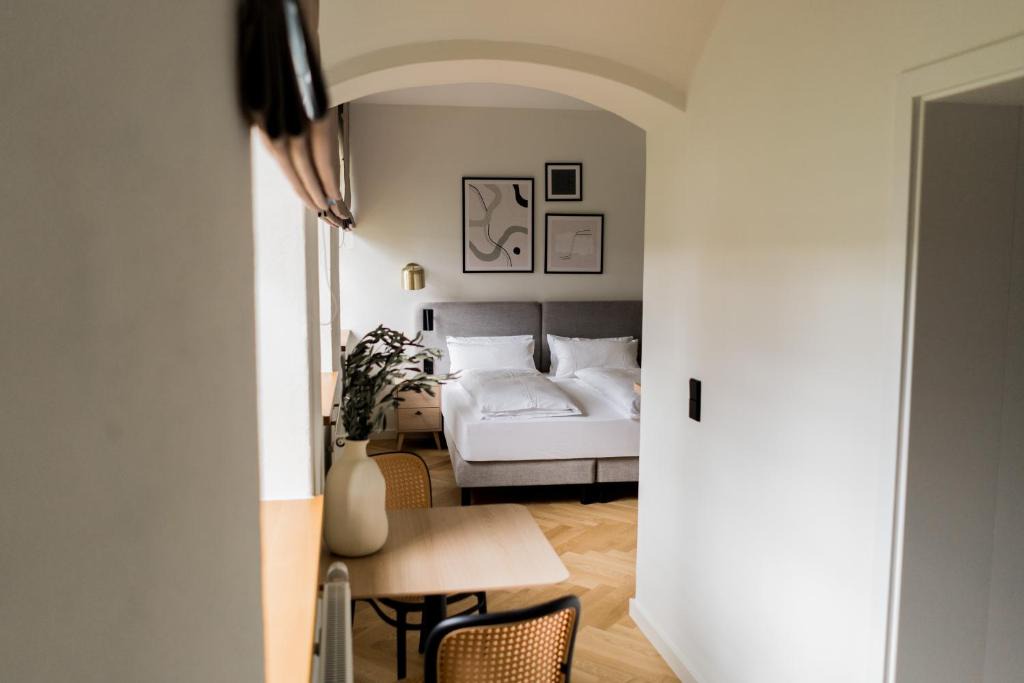 Freising Apartment | Bob W Peterhof