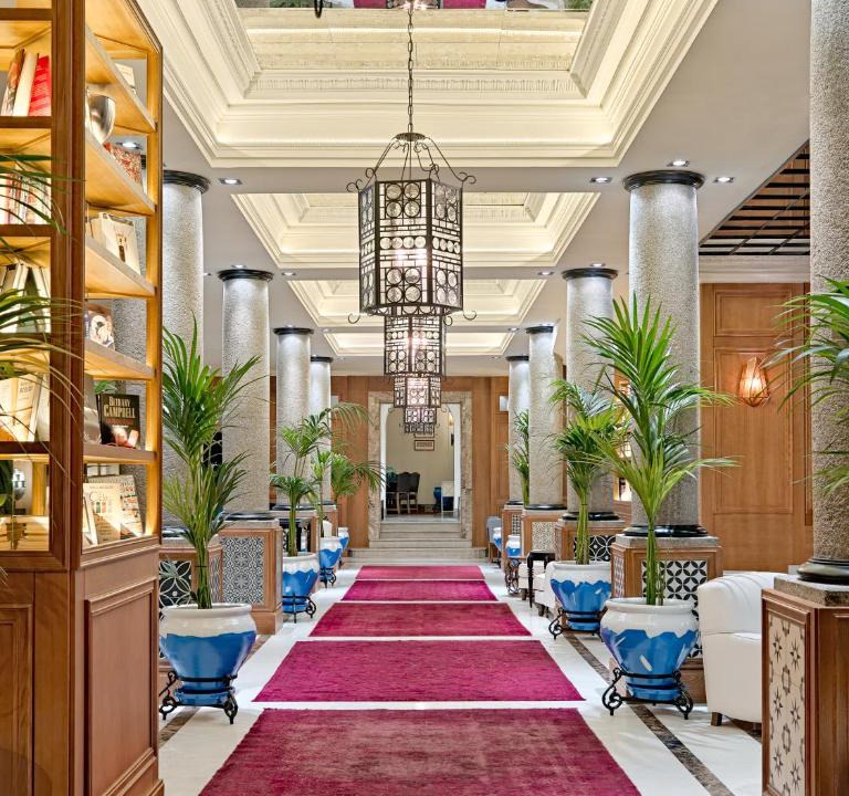 Centro Hotel | Boutique Hotel H10 Villa de la Reina
