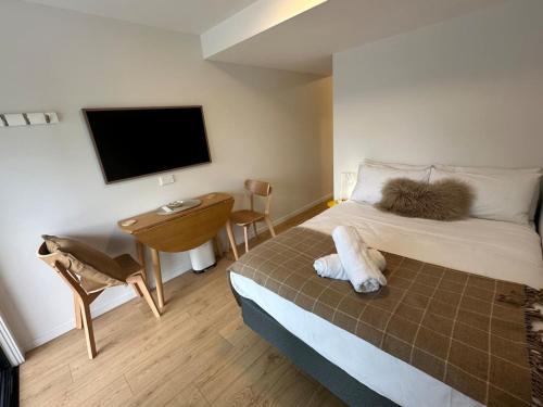 Fernhill Apartment | Brand New Cozy Room in Fernhill